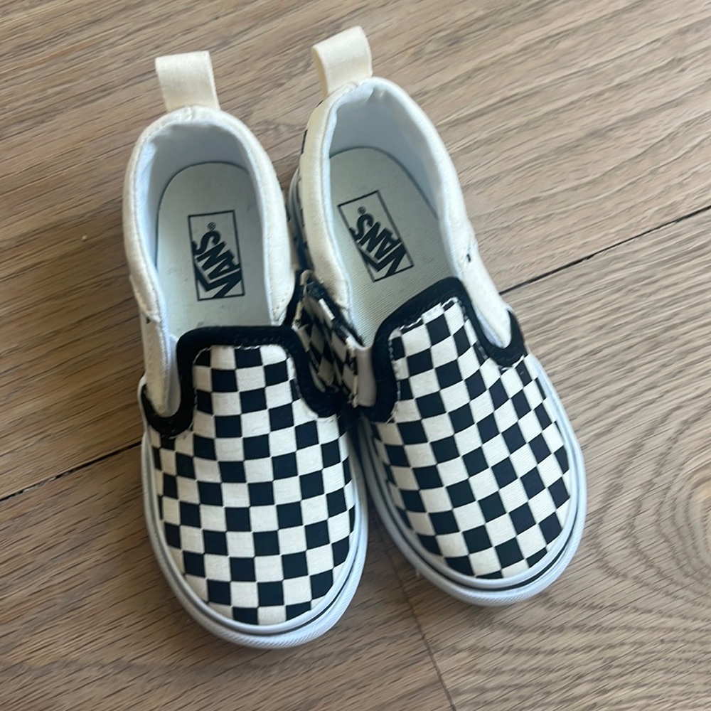Vans brand new sneakers for toddler.